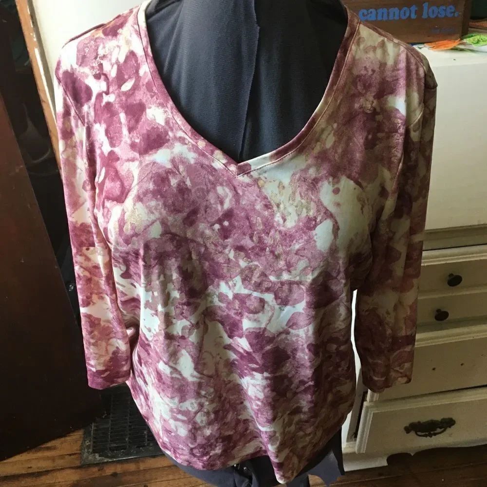 Chico’s 2 rose & gold, like new blouse